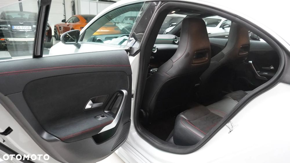 Mercedes-Benz CLA 200 AMG Line 7G-DCT - 10