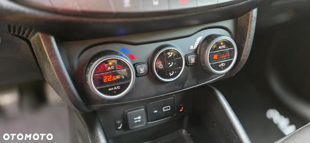 Fiat Tipo 1.4 T-Jet 16v S-Design - 27