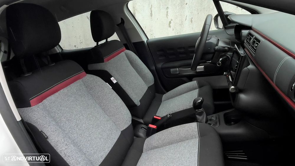 Citroën C3 1.2 PureTech Shine - 24