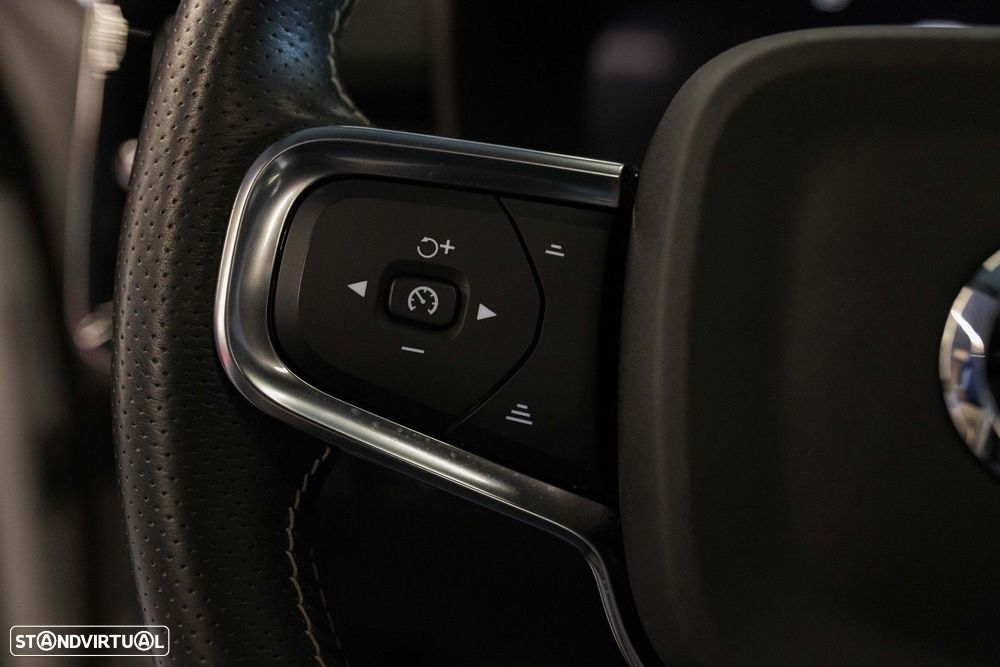 Volvo XC 40 P8 AWD Recharge RDesign - 39