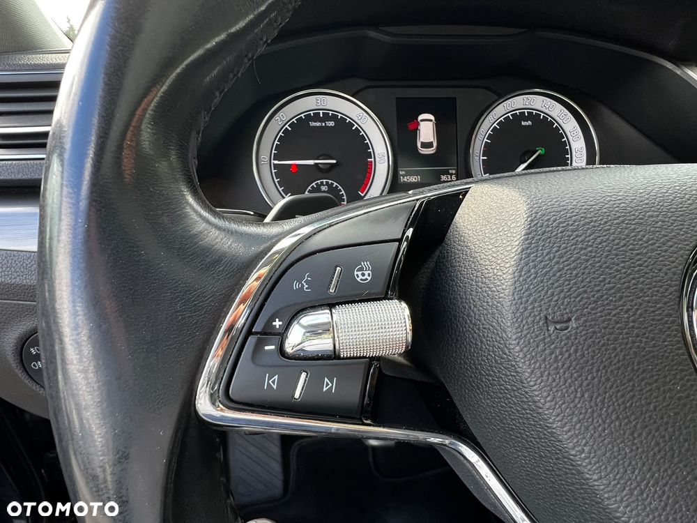 Skoda Superb 2.0 TDI DSG Ambition - 21