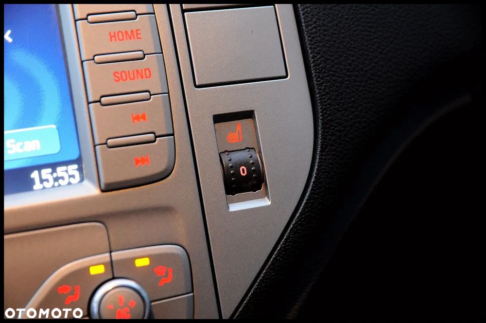 Ford Kuga 2.0 TDCi 4x4 Individual - 36