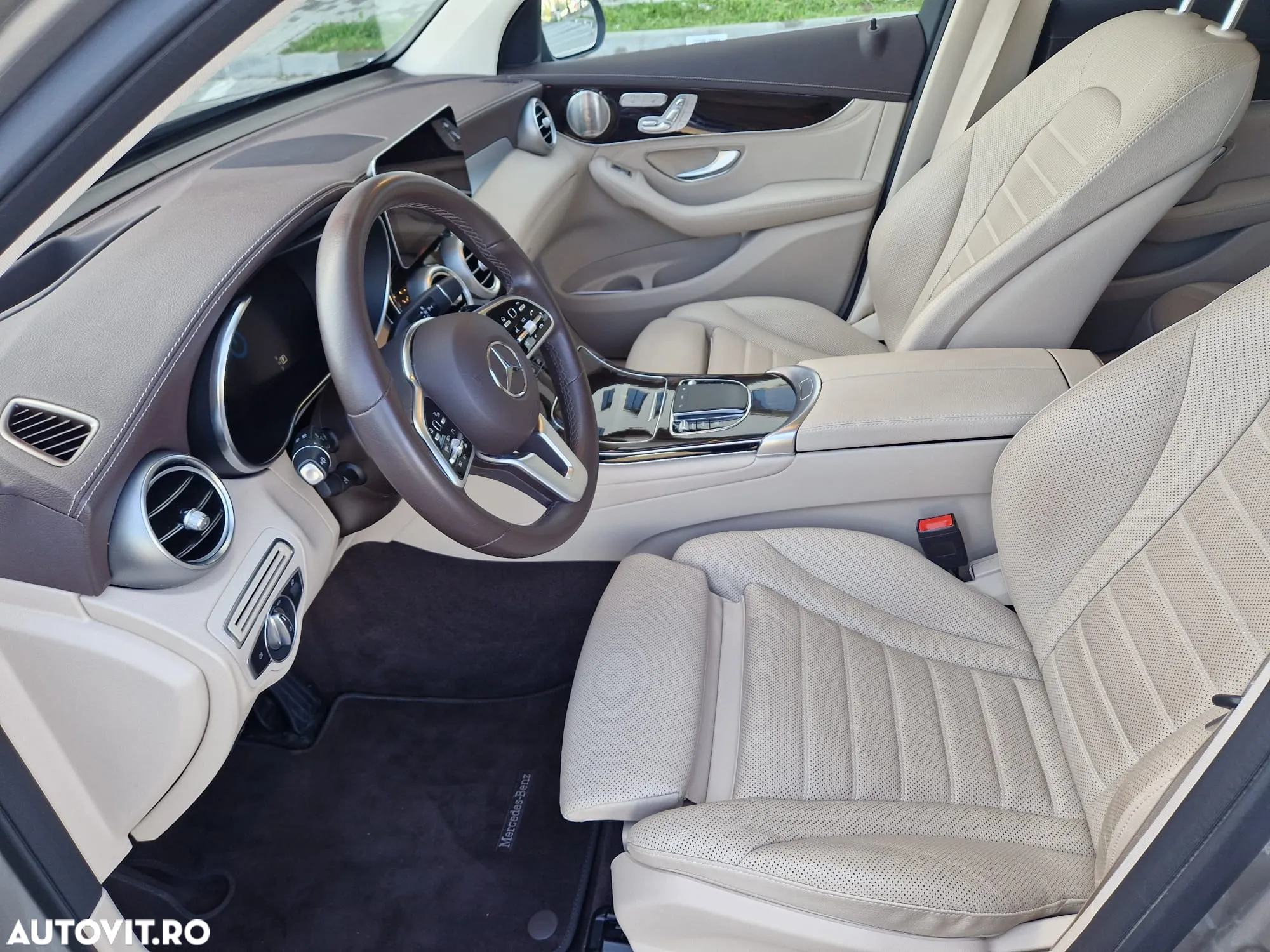 Mercedes-Benz GLC 300 de 4Matic 9G-TRONIC - 13