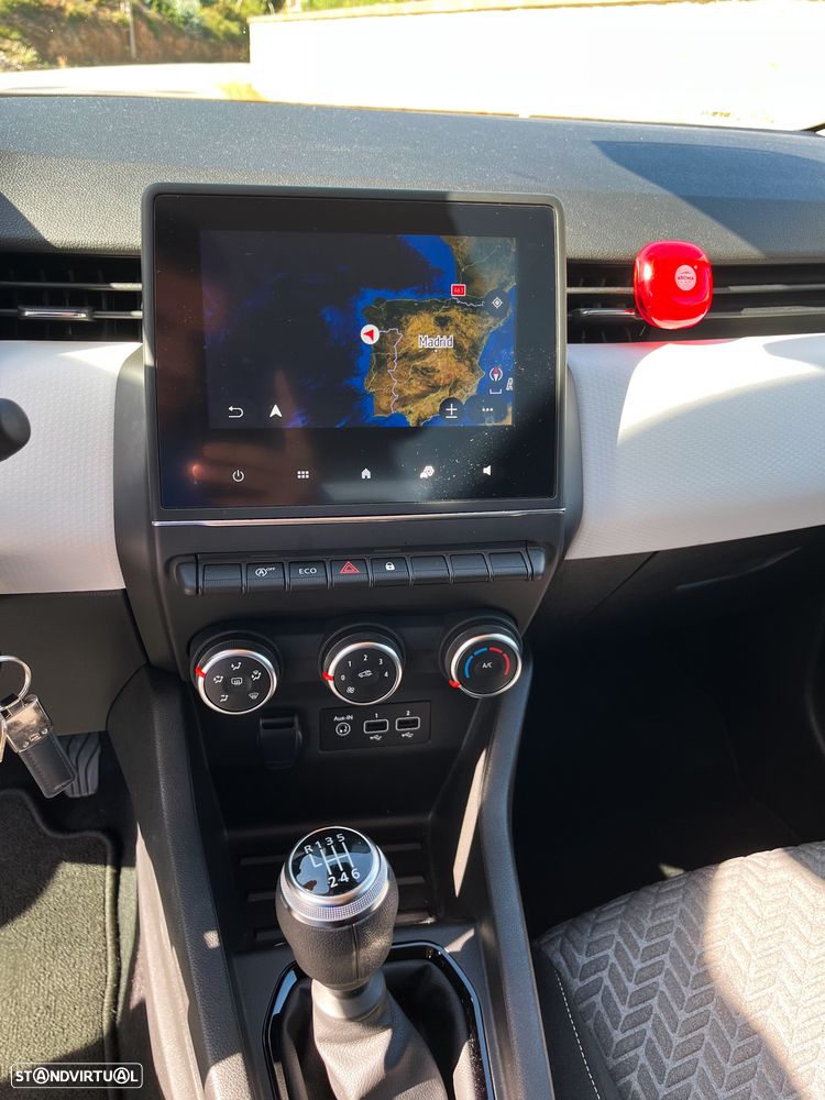 Renault Clio 1.0 TCe Evolution - 14