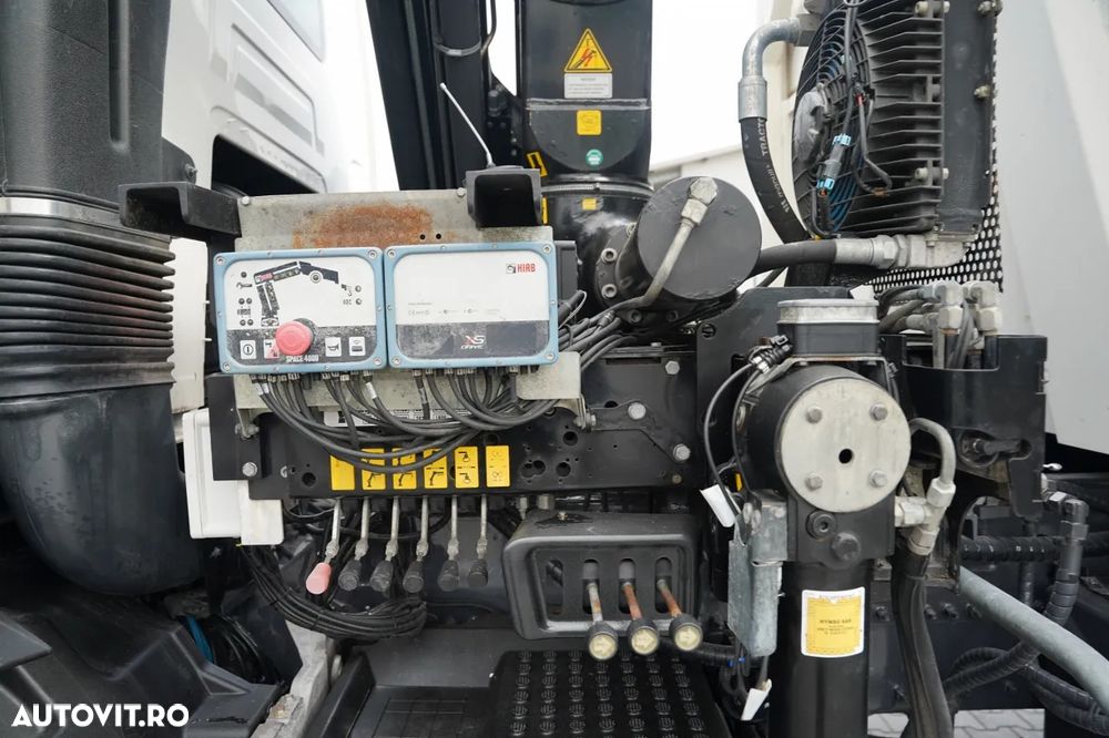 Renault K 380 / 6x4 / BASCUNĂ CU 2 LATE / BASCUNĂ HIDRAULICĂ + HIAB 211 EP-4 HDS / TELECOMANDĂ / CUPĂ / EURO 6 - 23