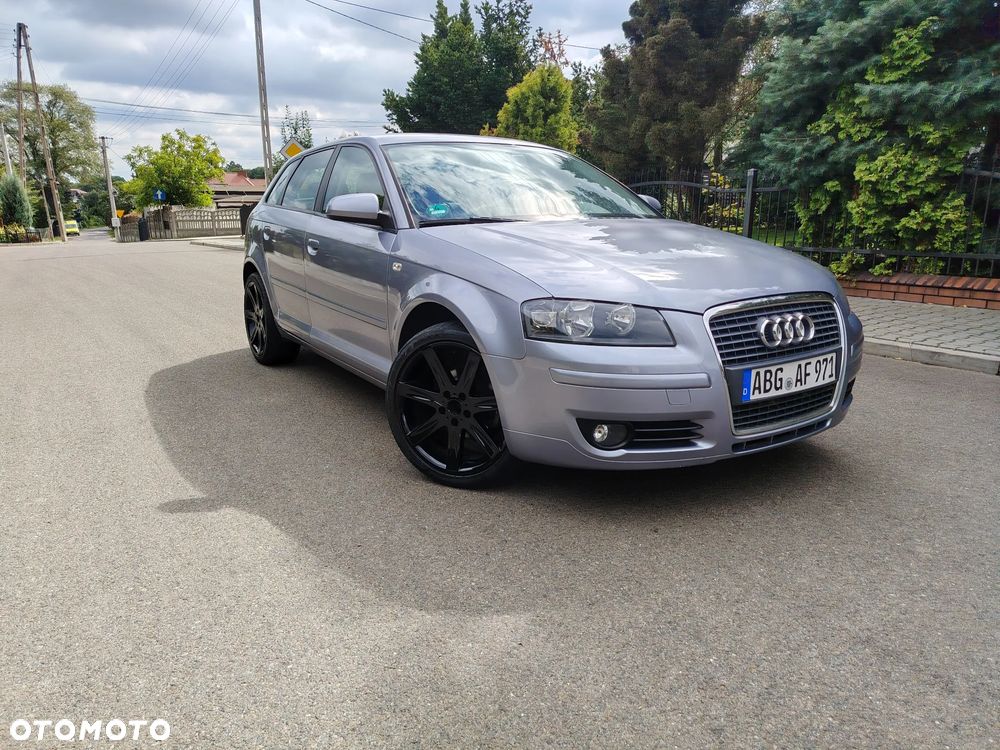 Audi A3 Sportback - 1