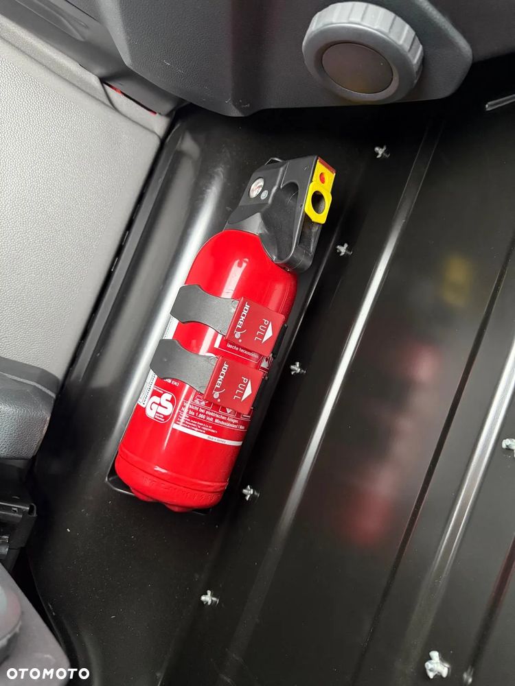 MAN TGE 3.140 FURGON L3H3 - 14