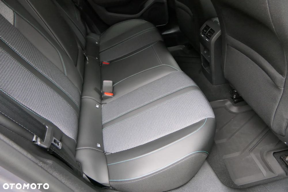 Peugeot 308 1.2 PureTech Allure S&S - 25