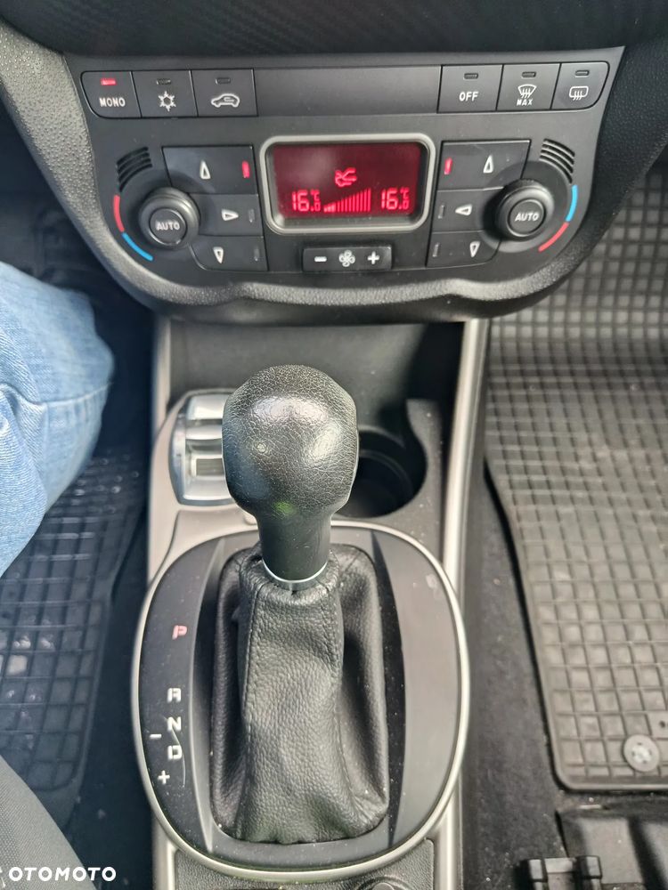 Alfa Romeo Mito 1.4 TB MultiAir Distinctive S&S TCT - 6