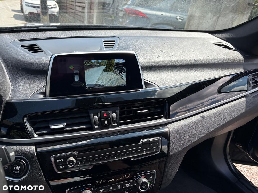 BMW X1 sDrive18d Business Edition - 32
