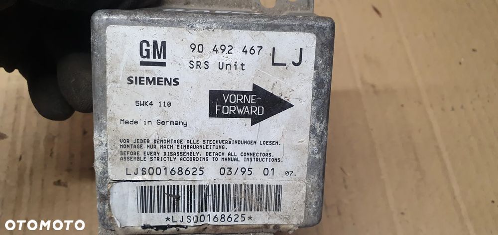 Moduł Sensor Airbag Poduszek Opel Omega B 90492467 - 4