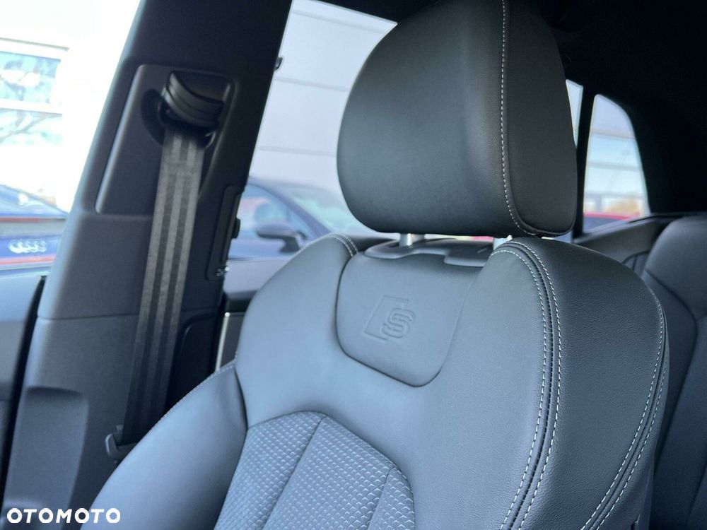 Audi Q8 TFSI e PHEV 360 kW Quattro Tiptronic - 14