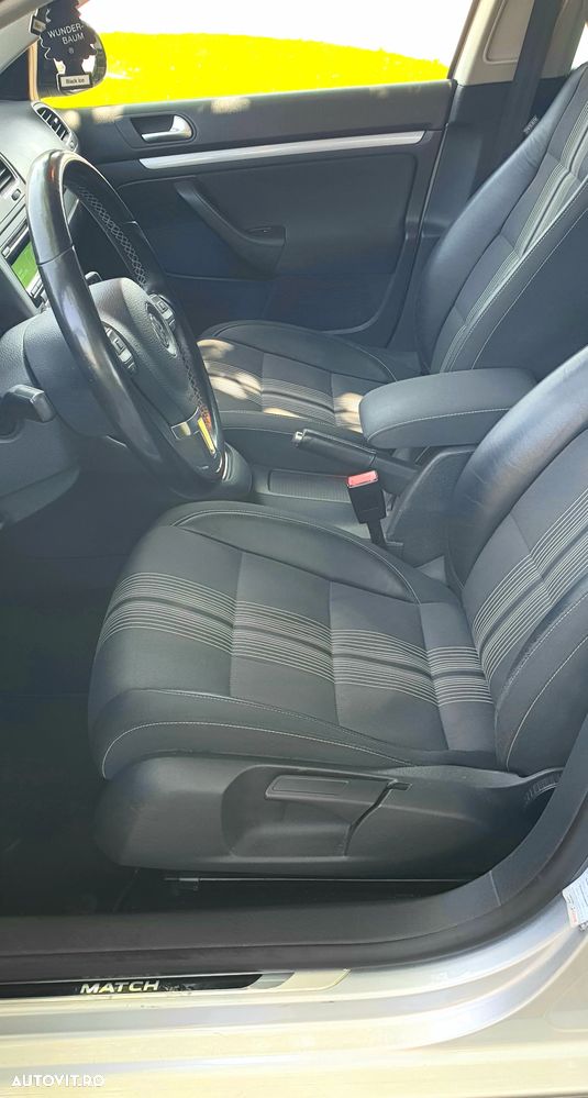Volkswagen Golf 1.6 TDI DPF MATCH - 14