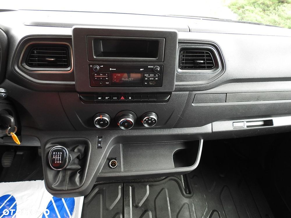 Renault MASTER PLANDEKA 10 PALET WEBASTO KLIMATYZACJA TEMPOMAT LEDY PNEUMATYKA  165KM - 34