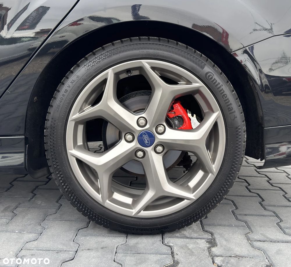 Ford Focus SW 2.0 EcoBoost ST Leather Sport Pack - 33