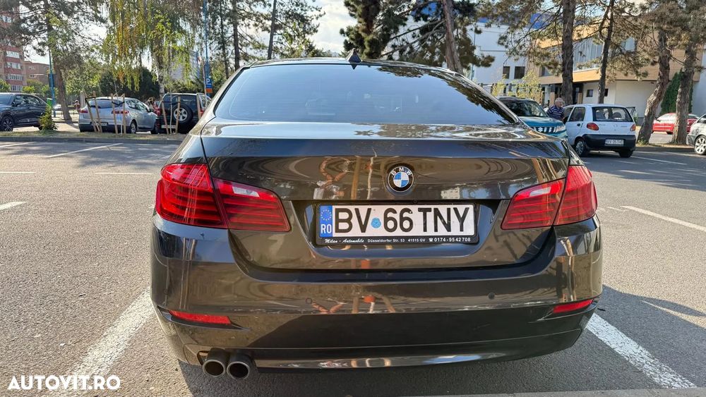 BMW Seria 5 525d xDrive AT - 6