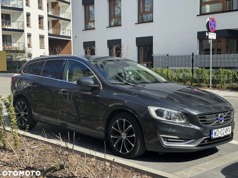 Volvo V60 D4 Drive-E Summum - 1