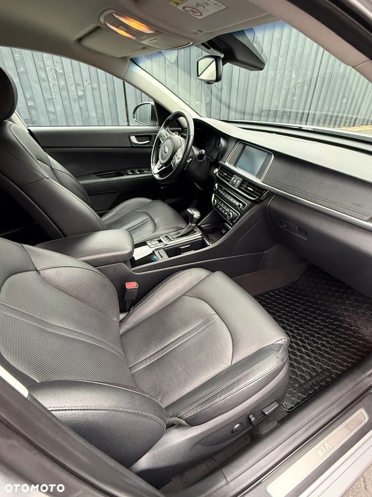Kia Optima 2.0 XL - 7