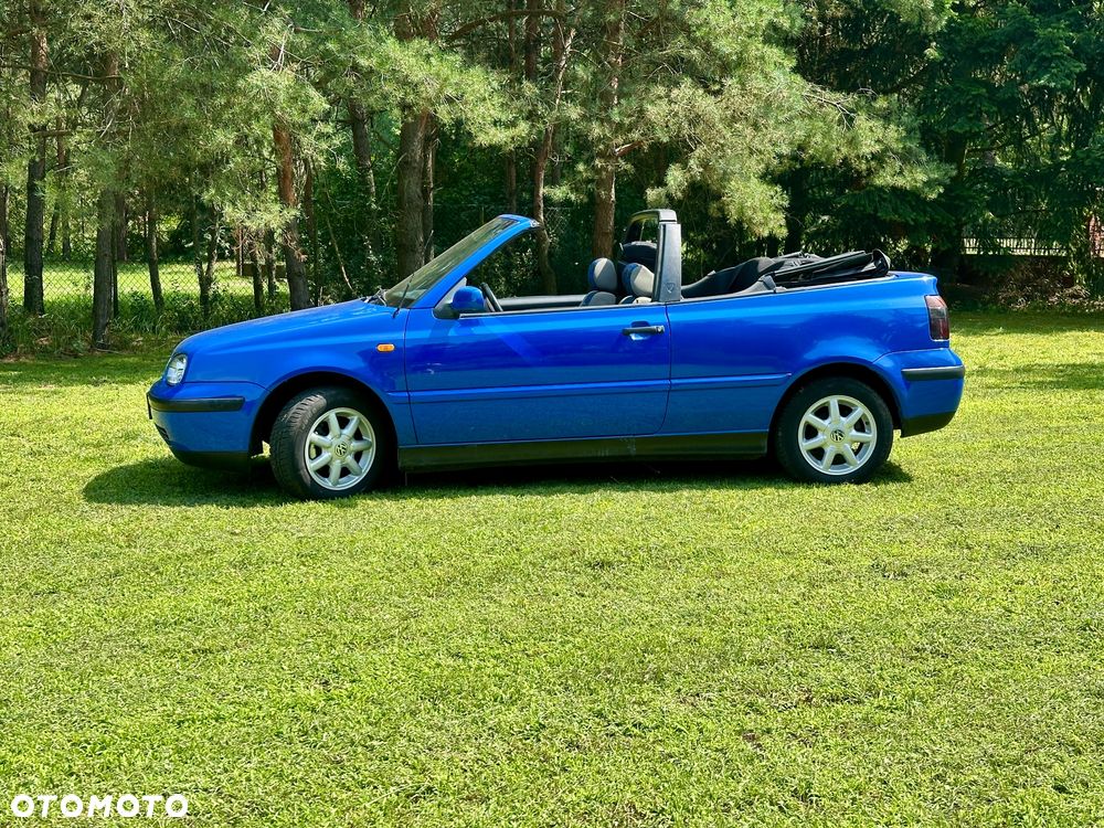 Volkswagen Golf 1.6 - 23