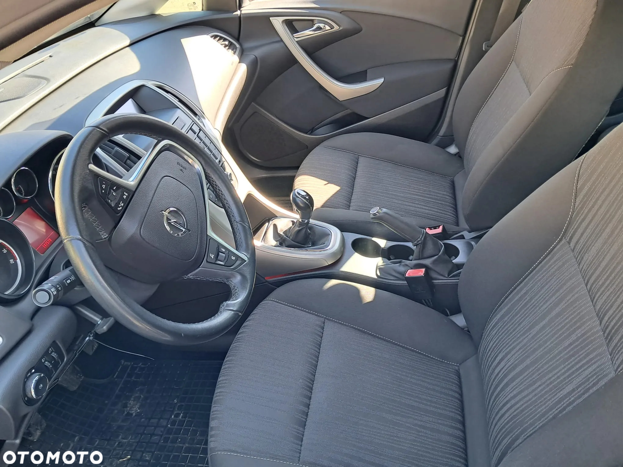 Opel Astra - 37