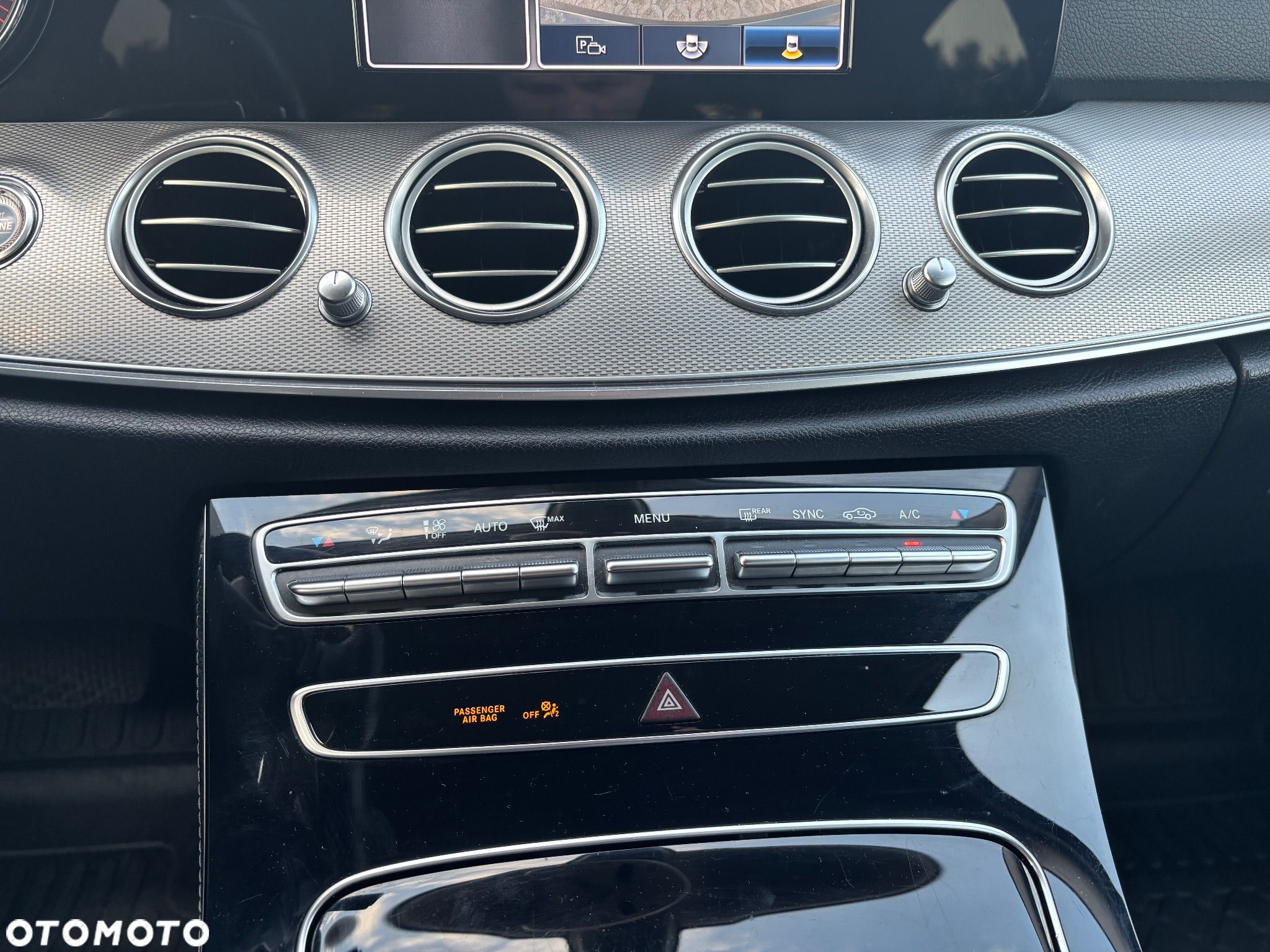 Mercedes-Benz Klasa E 200 d 9G-TRONIC - 13