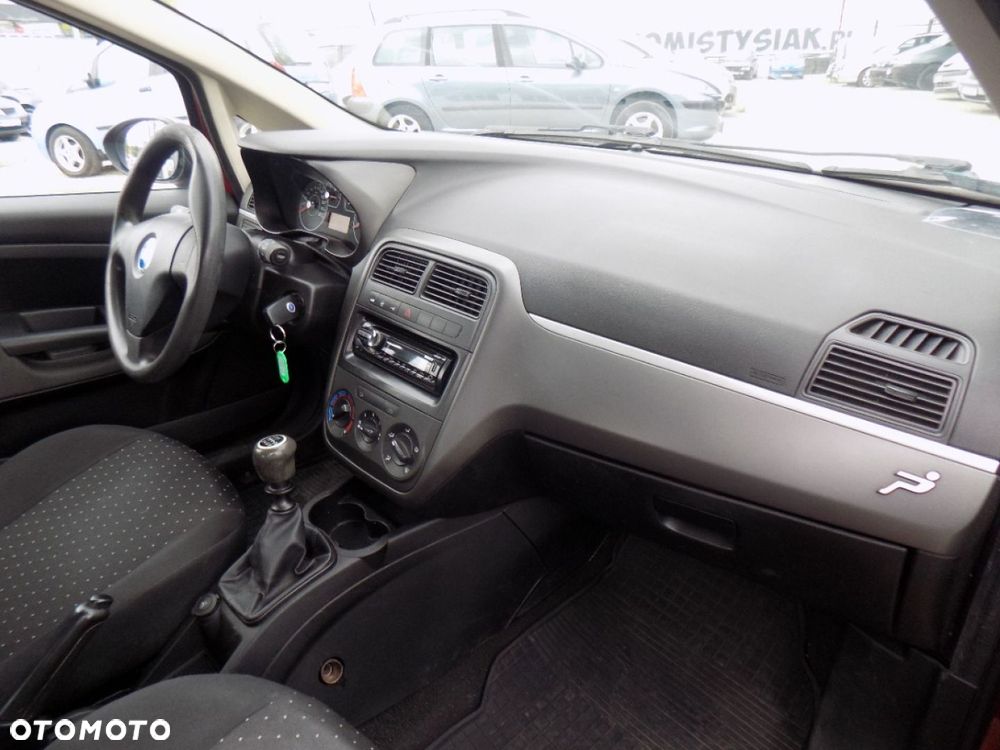 Fiat Grande Punto - 6