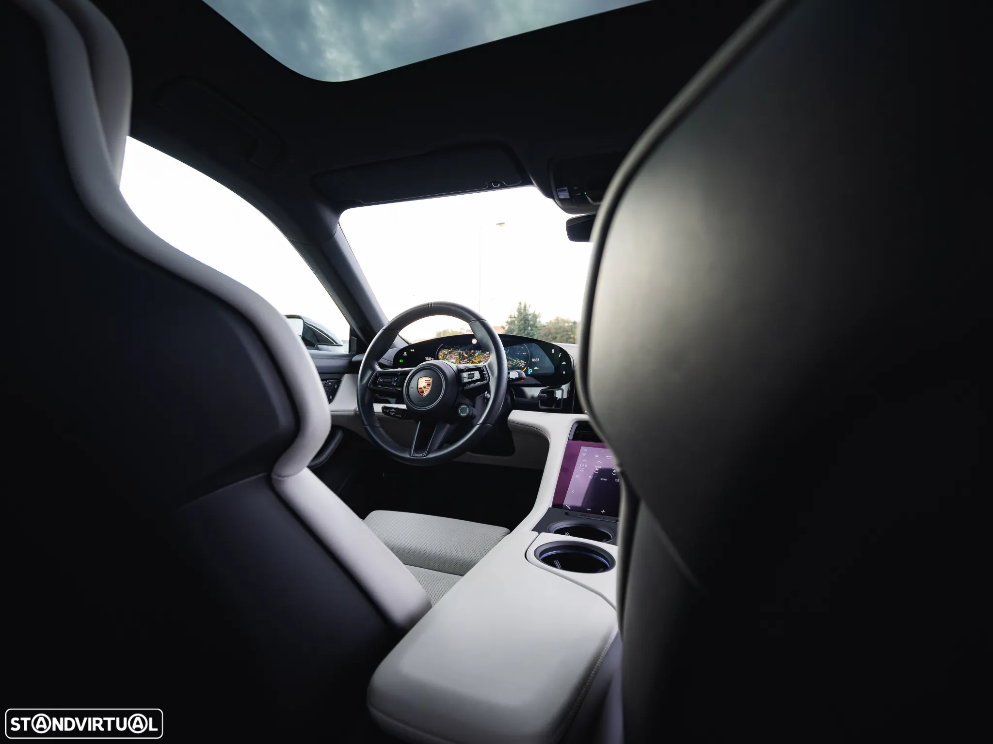 Porsche Taycan 4S - 18