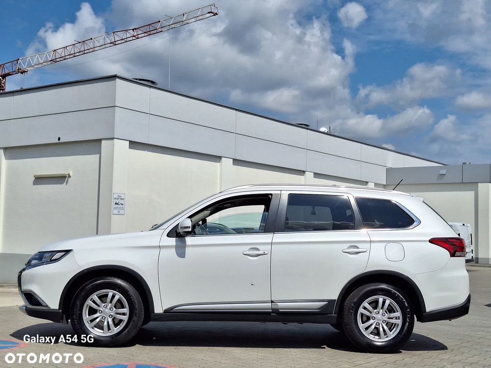 Mitsubishi Outlander 2.0 2WD SUV-Star - 6