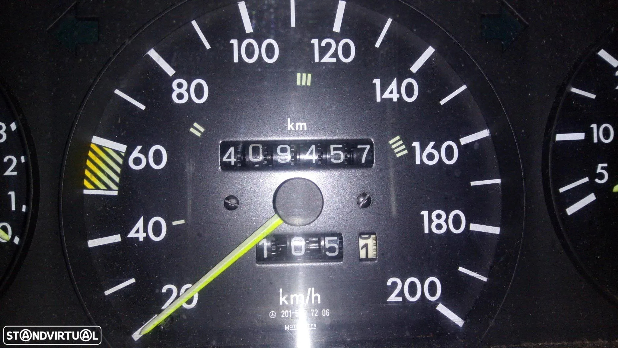 Mercedes-Benz 190 D 2.5 - 4