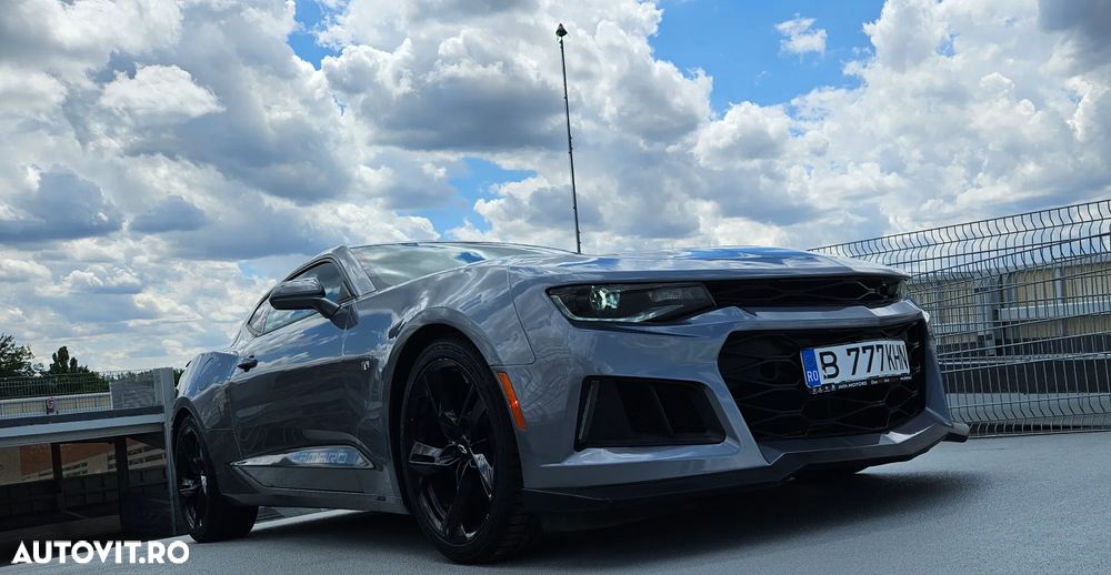Chevrolet Camaro - 12