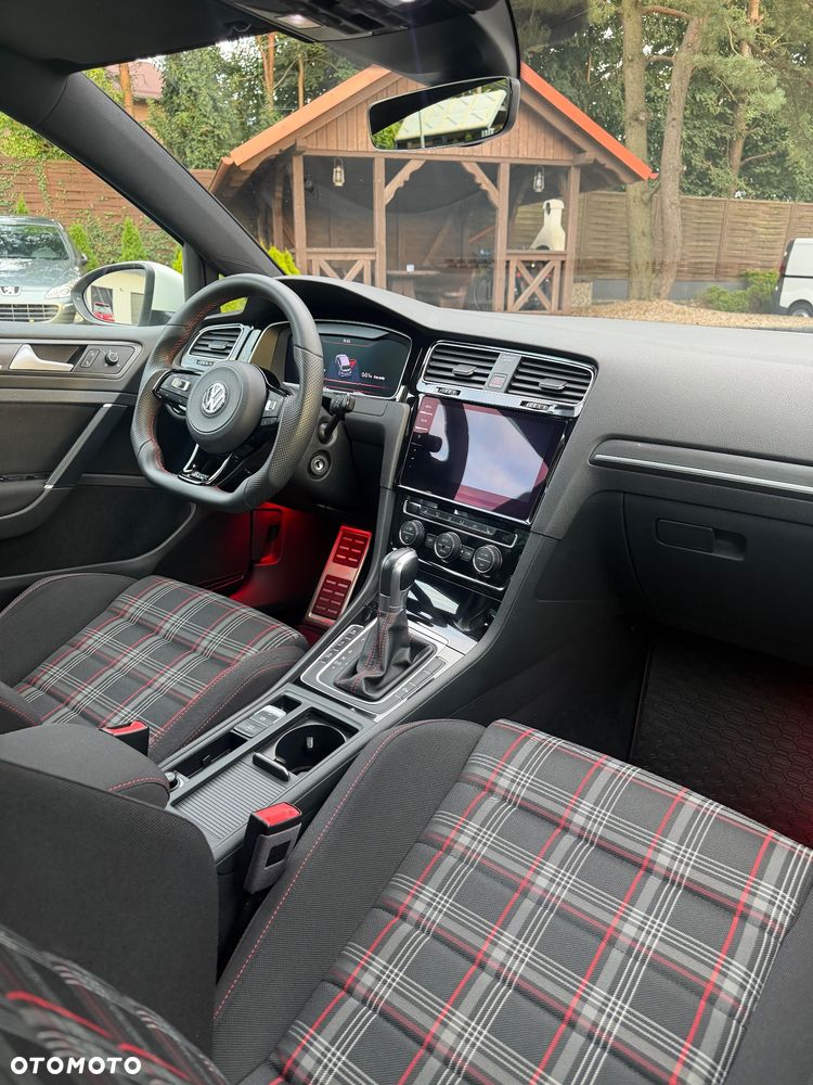 Volkswagen Golf GTI (BlueMotion Technology) DSG - 31
