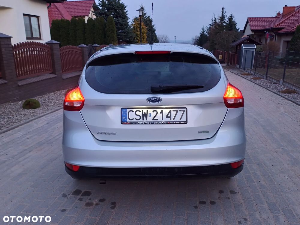 Ford Focus 1.0 EcoBoost 99g Trend - 6