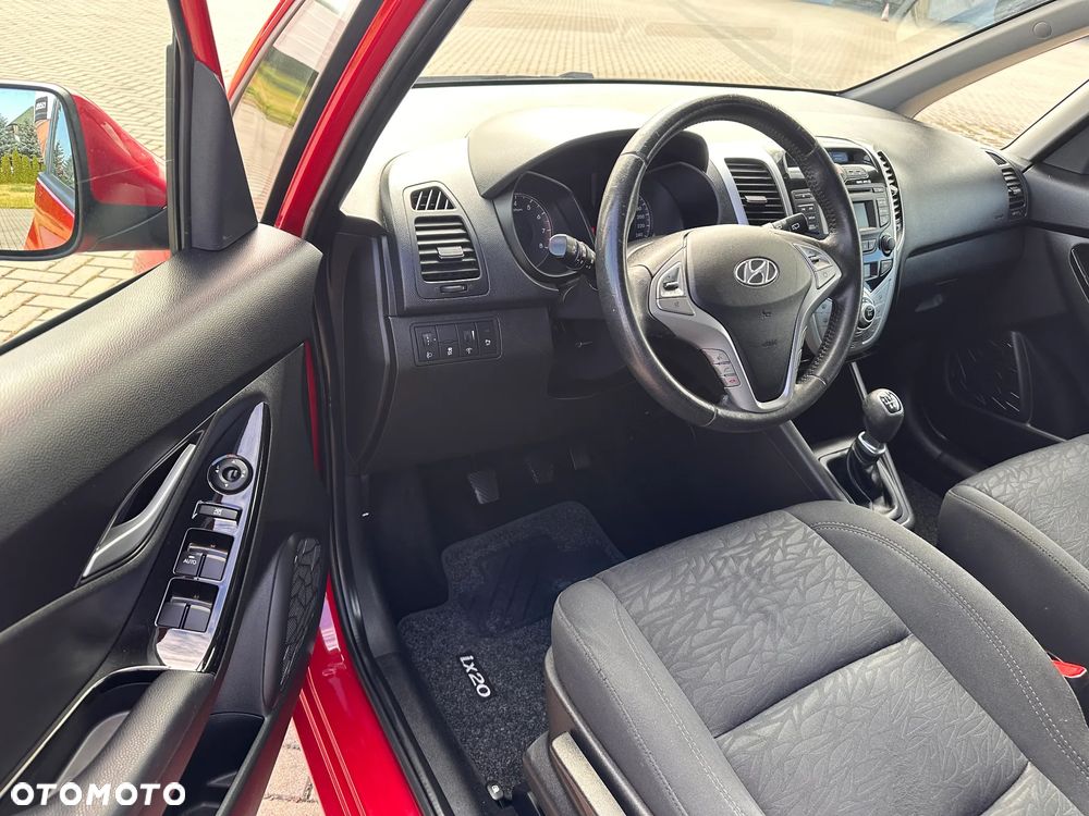 Hyundai ix20 1.6 blue Trend - 27