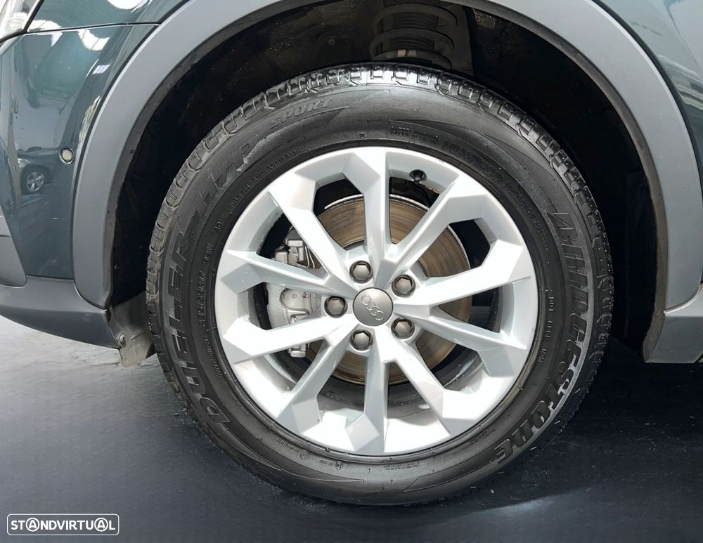 Audi Q3 2.0 TDI Design - 14