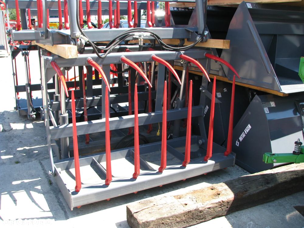 Inny Wycinak do kiszonki 1,75m Kellfri dwa siłowniki, Krokodyl 1,4; 1,6; 1,8; 2,0m Metal-Fach / Euromasz, Łyżka chwytakowa-Łyżko krokodyl, Łyżka materiałó sypkich 1,6; 1,8; 2,0; 2,2; 2,4m Metal-Fach / Pronar, Chwytak Bel, Chwytak do obornika, widły do obornika - 21