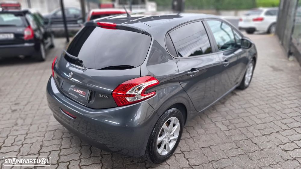 Peugeot 208 1.4 VTi Allure - 12