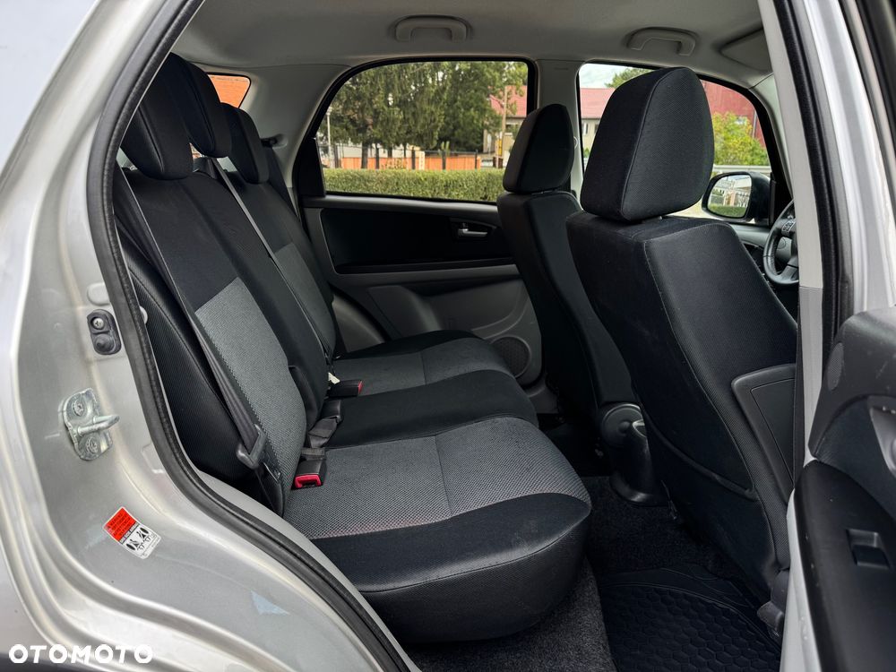 Suzuki SX4 1.9 DDiS 4WD GS / Premium - 8