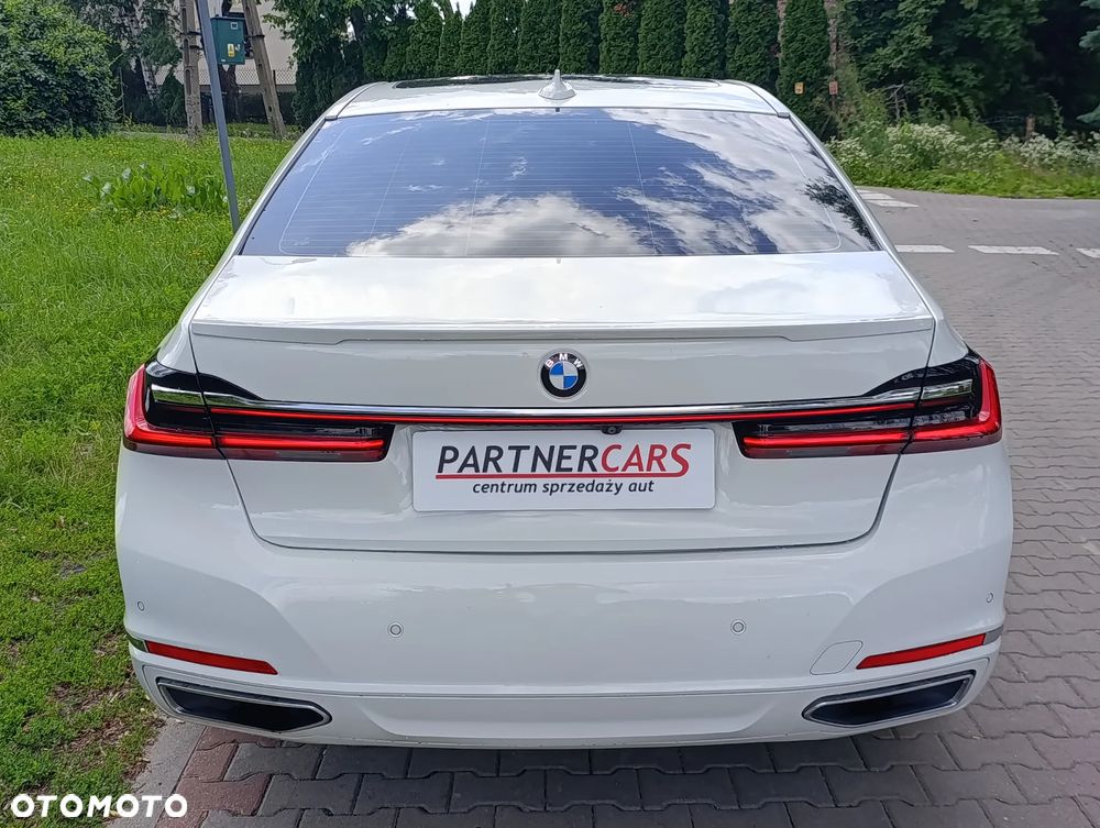 BMW Seria 7 740Li - 9