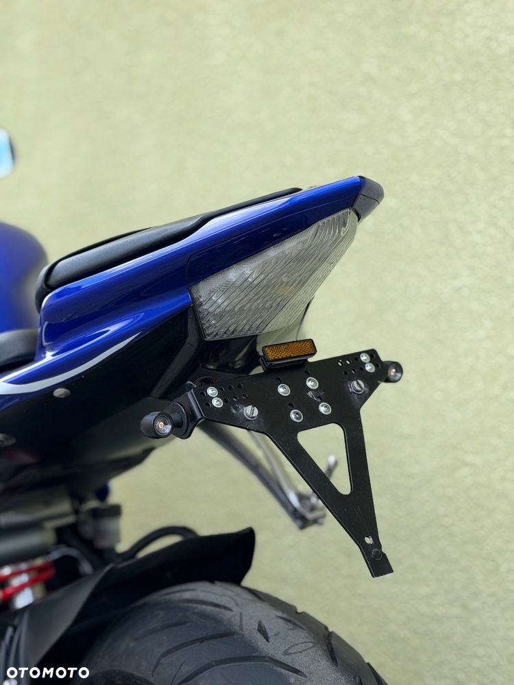 Yamaha R6 - 22