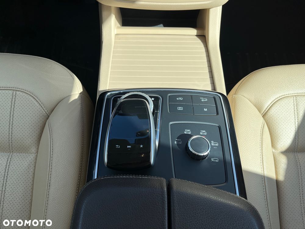 Mercedes-Benz GLE 250 d - 20