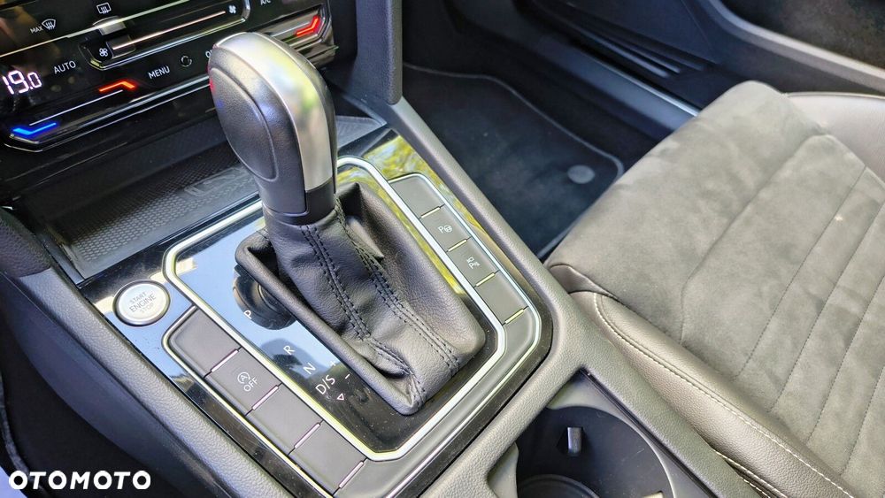 Volkswagen Passat Variant - 23