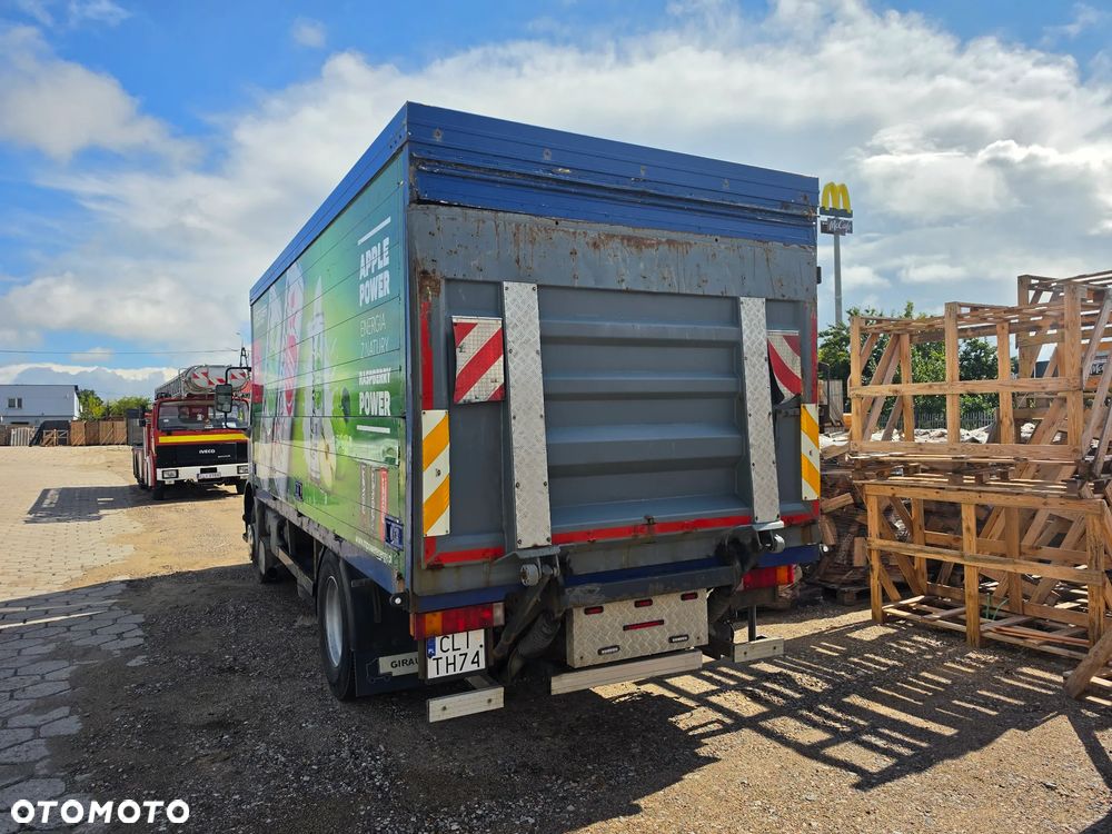 Renault Premium - 10