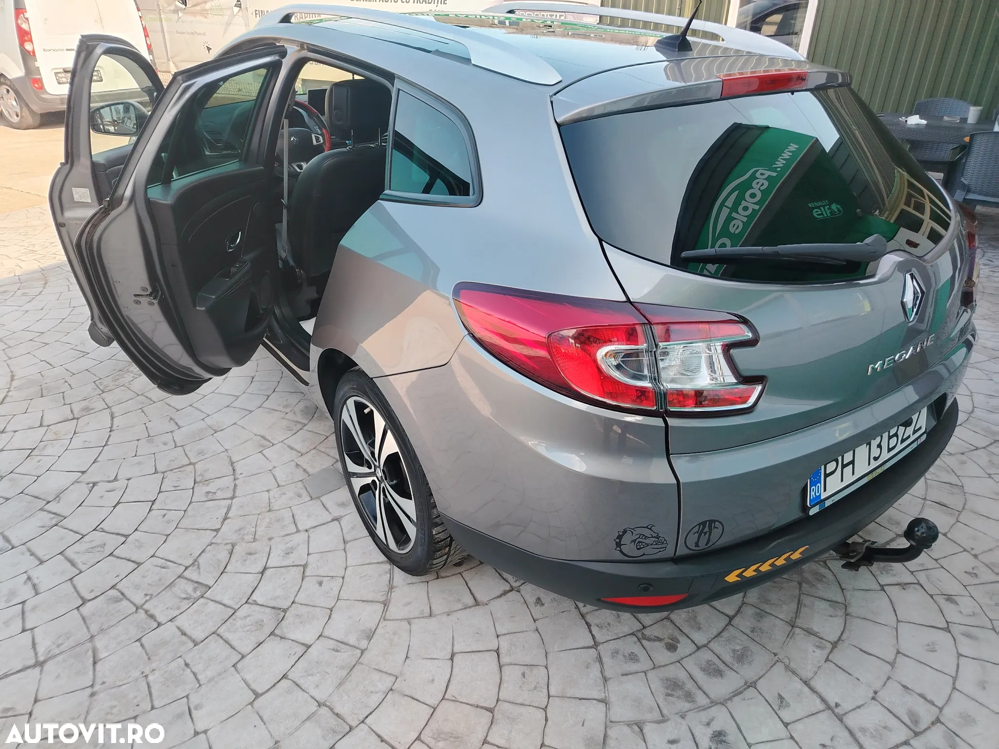 Renault Megane Grandtour TCe 130 Bose Edition - 19