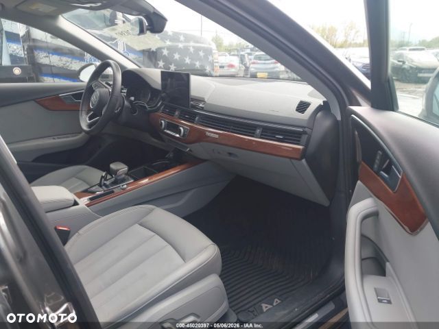 Audi A4 Limousine 40 TFSI quattro S tronic - 16