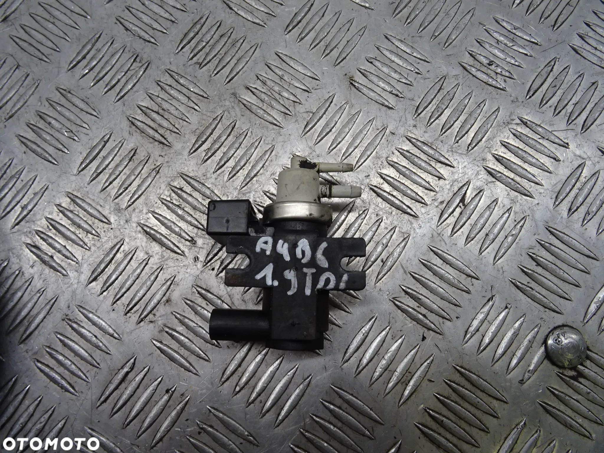 AUDI A4 B6 00-06 2.0B ZAWÓR PODCIŚNIENIA 8E0906627ANIA - 1