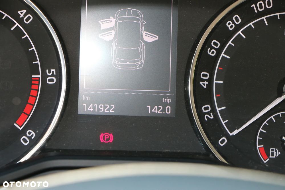 Skoda Superb 2.0 TDI Style - 6