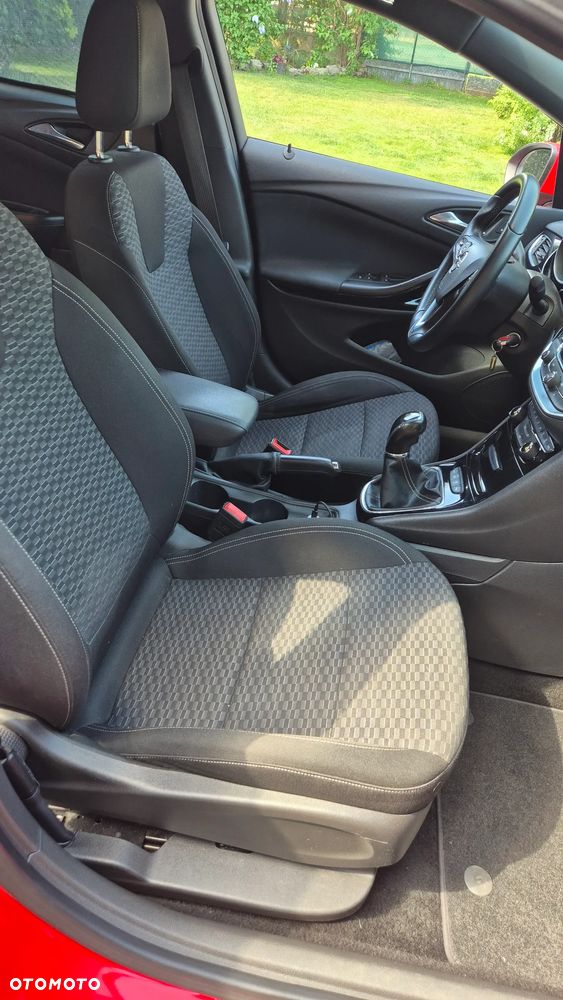 Opel Astra 1.4 T Dynamic - 9