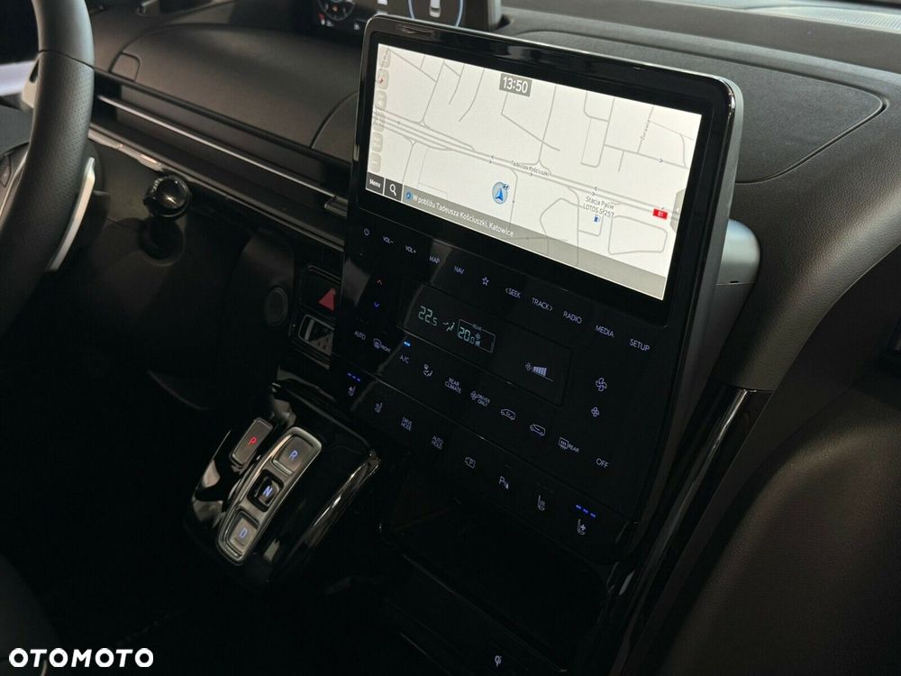 Hyundai Staria - 17