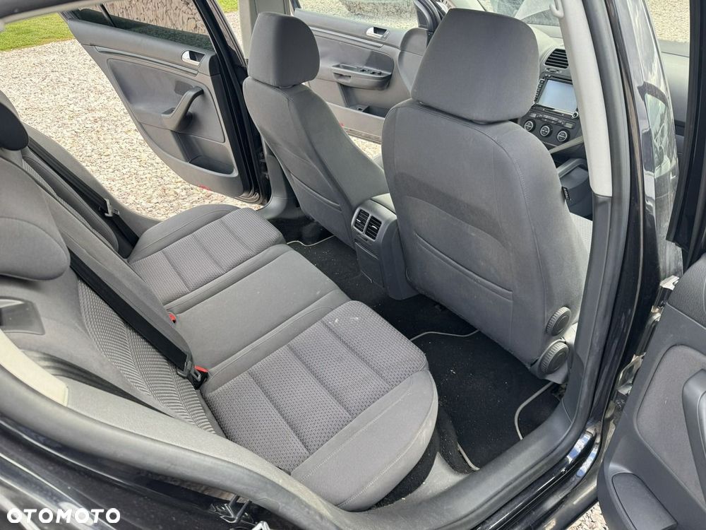 Volkswagen Golf - 15