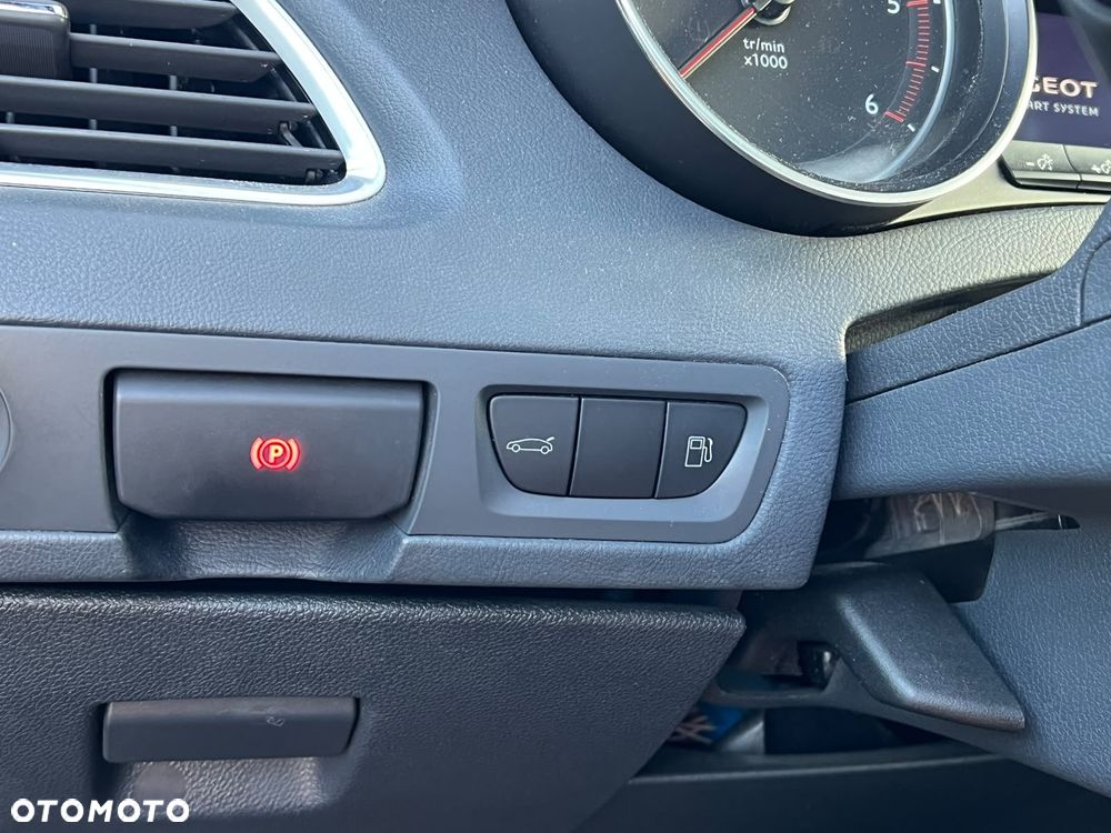 Peugeot 508 BlueHDi 180 EAT6 Stop&Start GT - 29